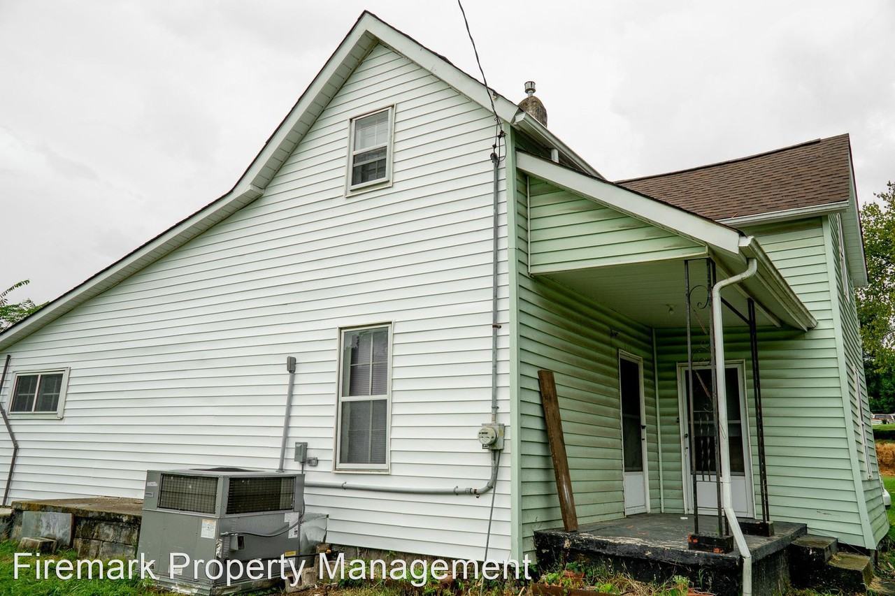 305 Bryson Ave - Photo 2 of 28