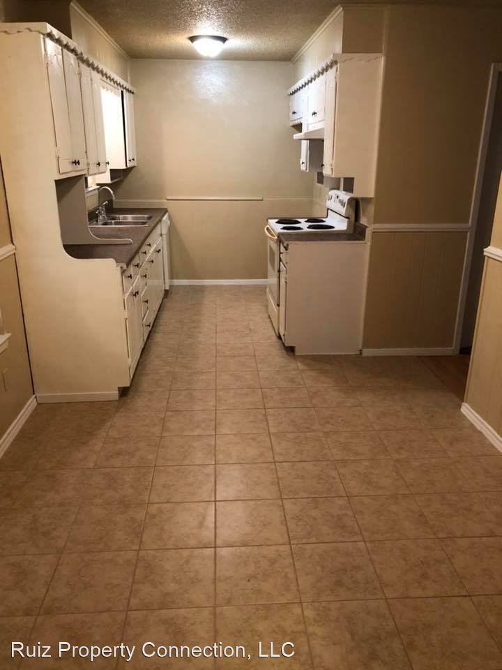 3236 Indio St - Photo 3 of 8