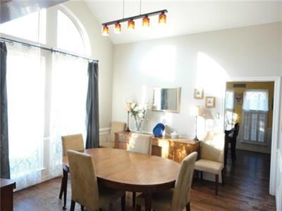 2914 Roaring Springs Rd - Photo 3 of 20