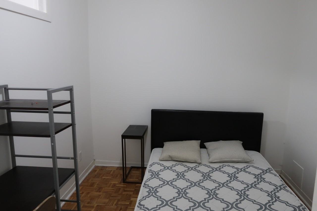 5222 Rue Rivard - Photo 3 of 11