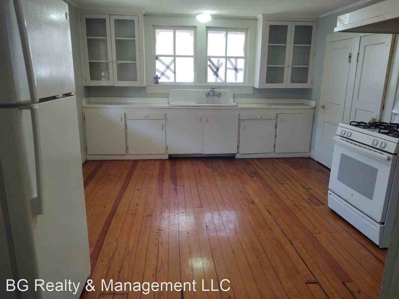617 Lafayette St - Photo 2 of 8