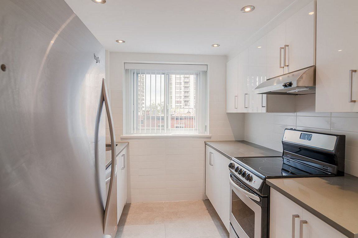 Plaza Drummond Apartments for Rent 3435 Rue Drummond, Montréal, QC