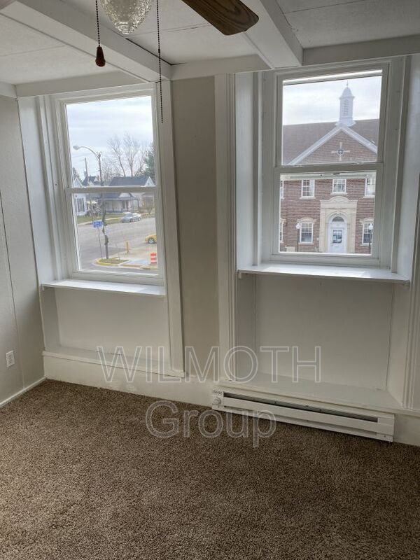 102 102 West Main Street - 104 - 2A - Photo 3 of 10