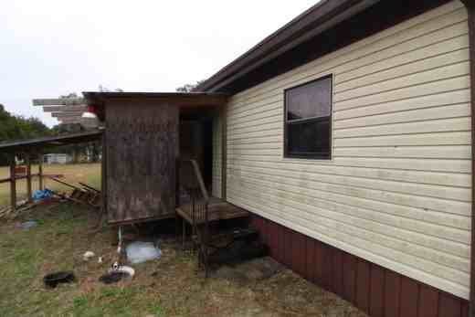 104 E Main St - Photo 2 of 5