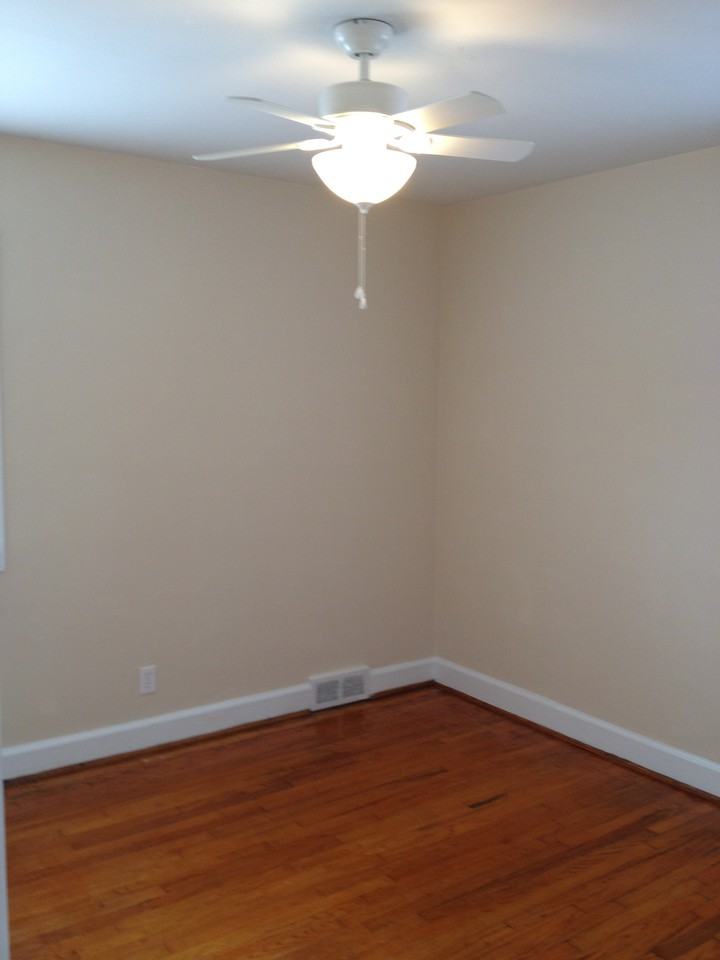 1307 Revere Rd - Photo 3 of 9