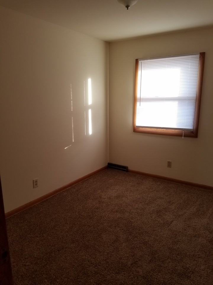 8206 West Howard Avenue - Photo 3 of 5