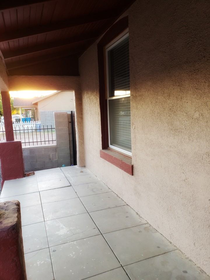 Pierce Street Duplex - Photo 3 of 6