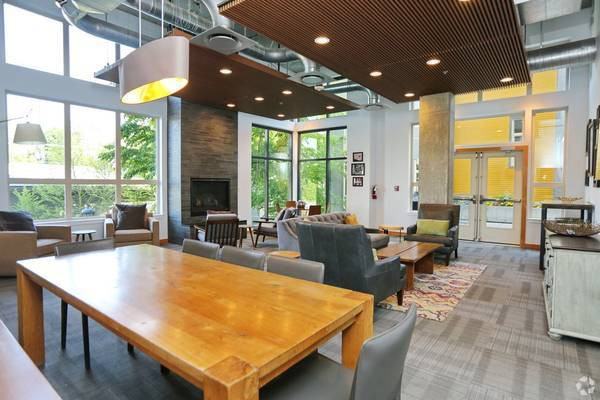 Thornton Place - Plaza - Photo 2 of 170