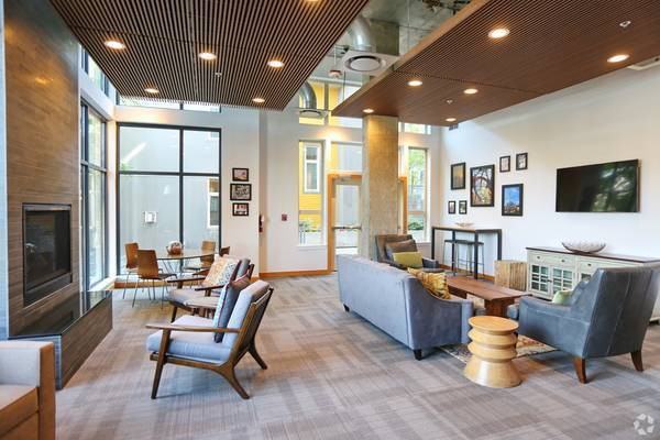 Thornton Place - Plaza - Photo 4 of 170