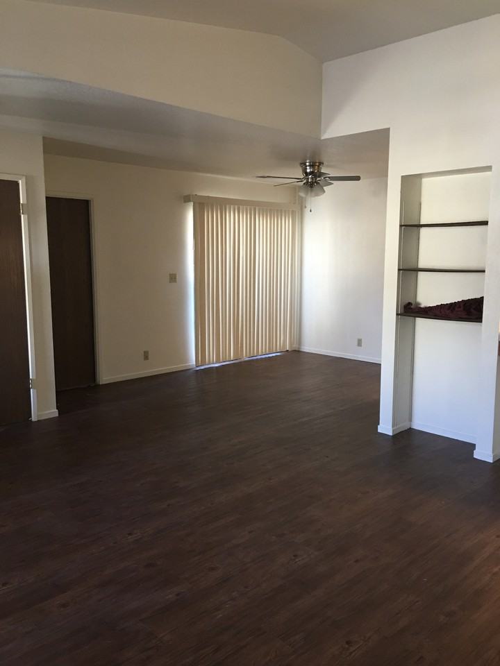 4316 West Douglas Avenue - Photo 3 of 7