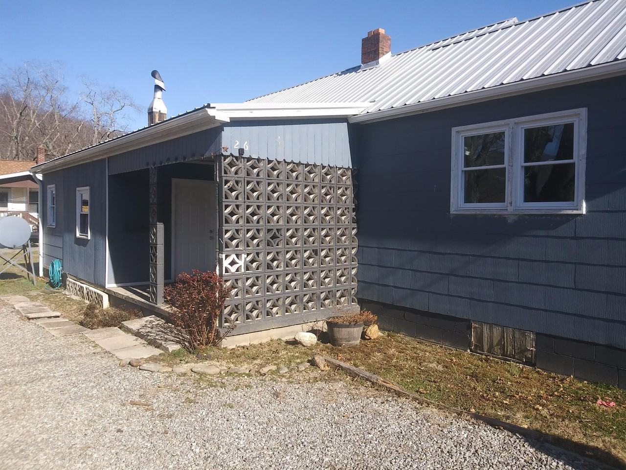26 Harry Rogers Rd - Photo 2 of 12
