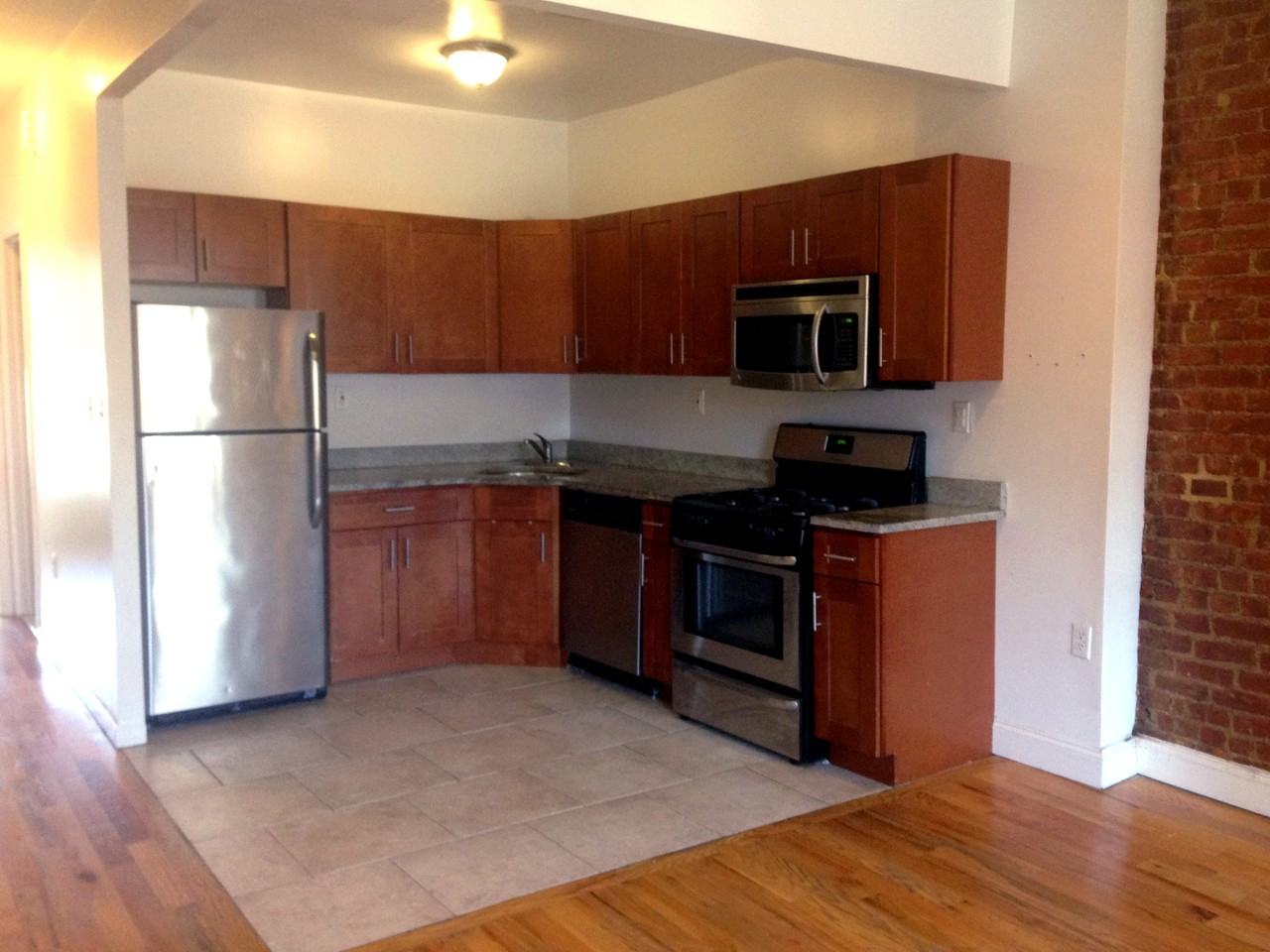 2302 3rd Ave - Photo 3 of 9