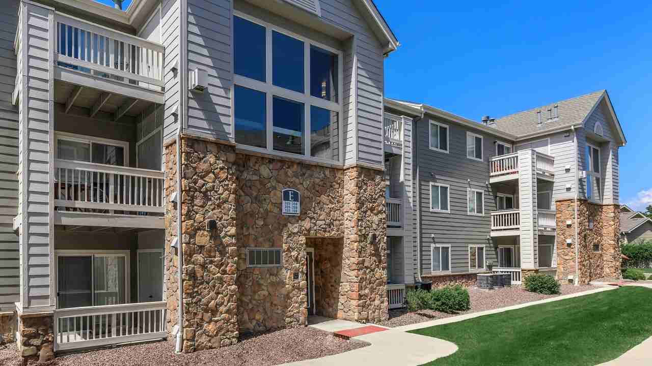 11450 Melody Drive - Photo 3 of 50