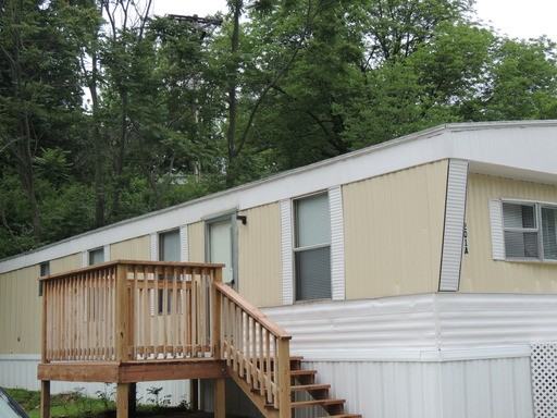 201 Golden Acres Dr - Photo 2 of 15