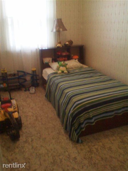 6421 Hawthorne St - Photo 3 of 9