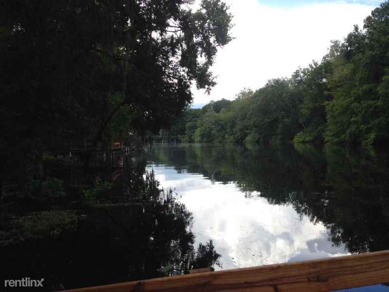 15177 Oak Ln - Photo 3 of 11