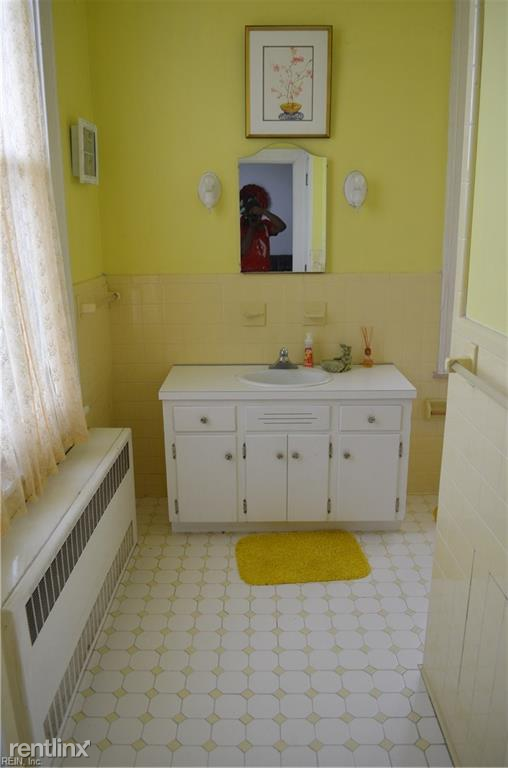 200 S High St - Photo 3 of 24