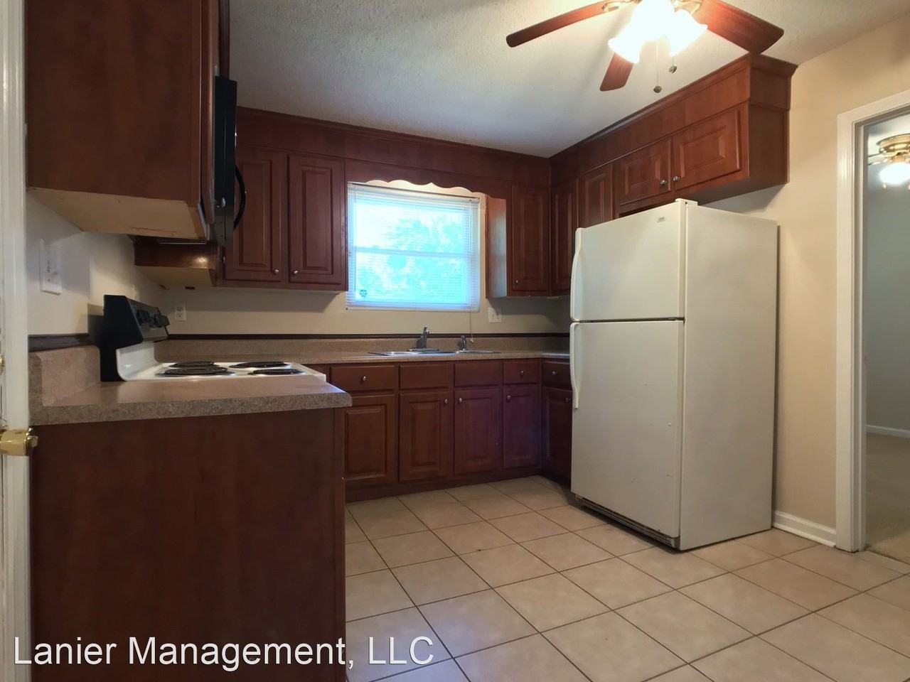 206 Croatan St - Photo 3 of 10