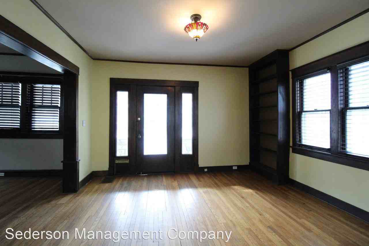 108 W 61st Ter - Photo 2 of 13