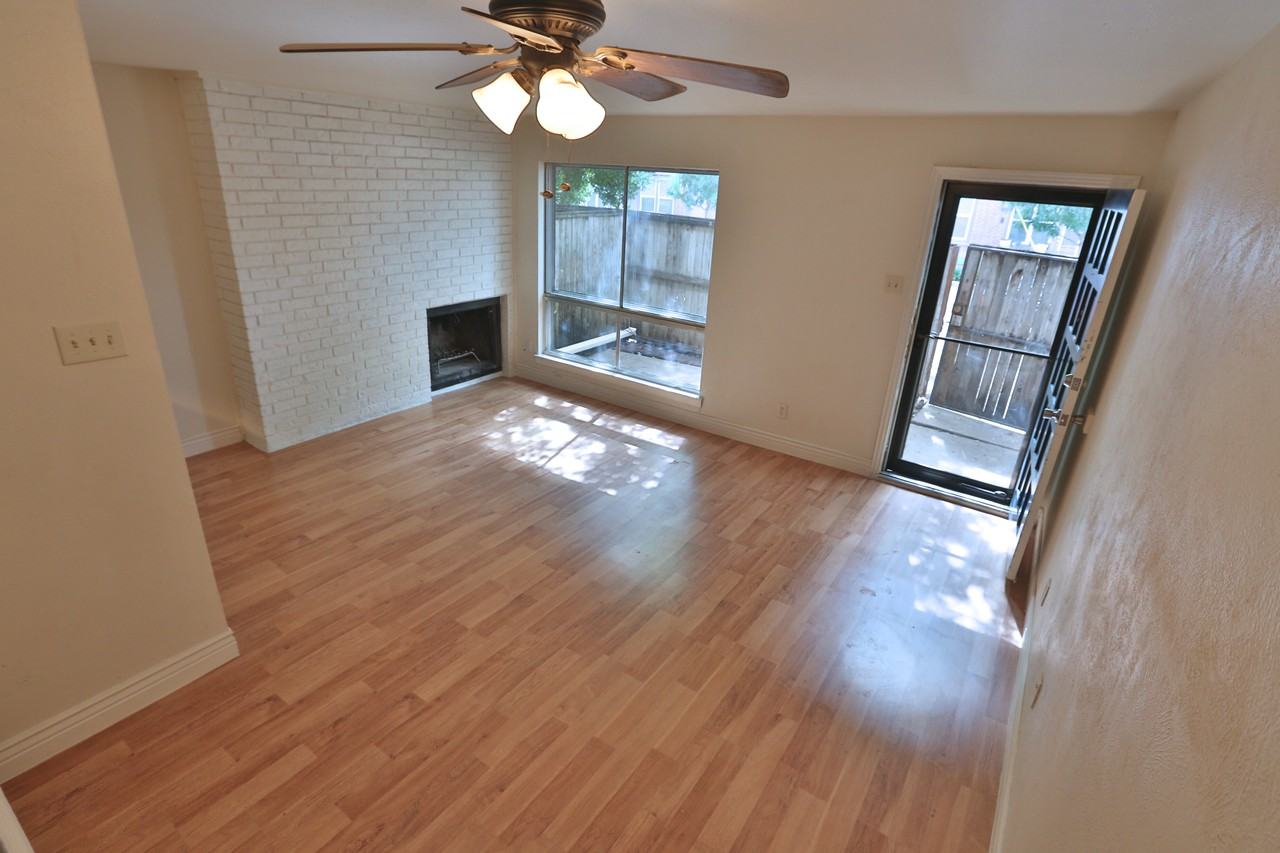 2710 Douglas Avenue - Photo 3 of 11