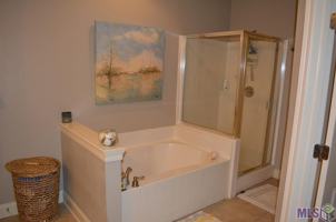 featured image of 4637 Burbank Dr #404