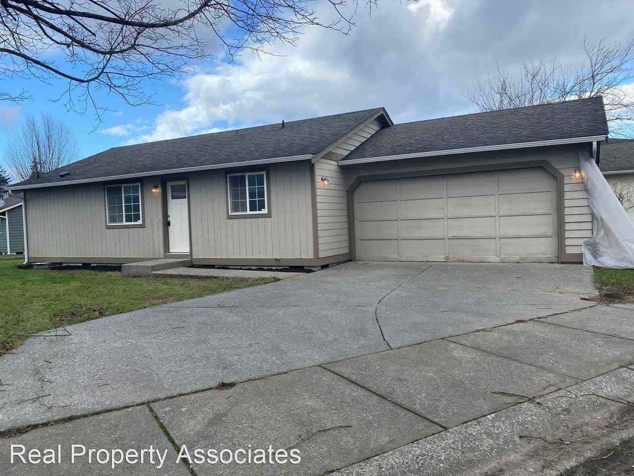 17702 E Spring Lake Rd - Photo 2 of 14