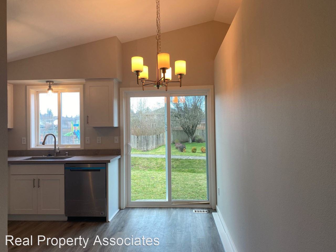 17702 E Spring Lake Rd - Photo 3 of 14