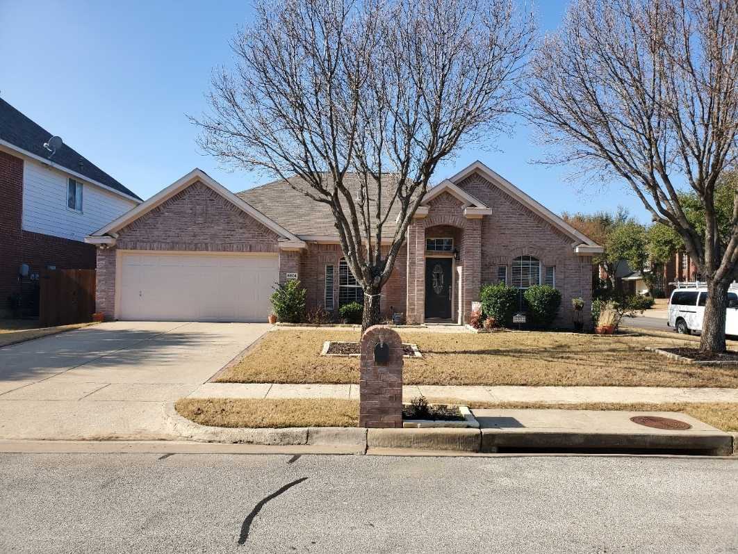 6804 Riverchase Trl - Photo 2 of 23