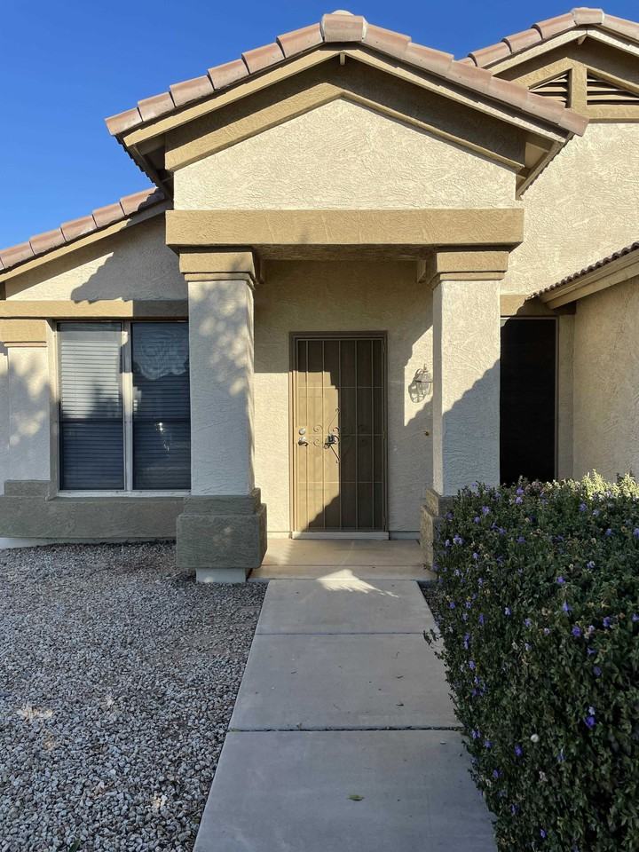 8642 E Monte Ave - Photo 2 of 13