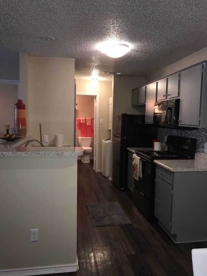 Oates Creek Apartments - Photo 3 of 12