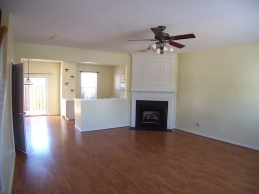 3955 Elizabeth Glen Way - Photo 2 of 10