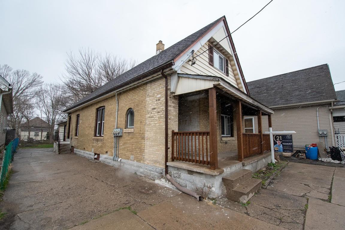 2264 Hamilton Road Apartments in Hamilton Road, London, ON N5Z 1R3