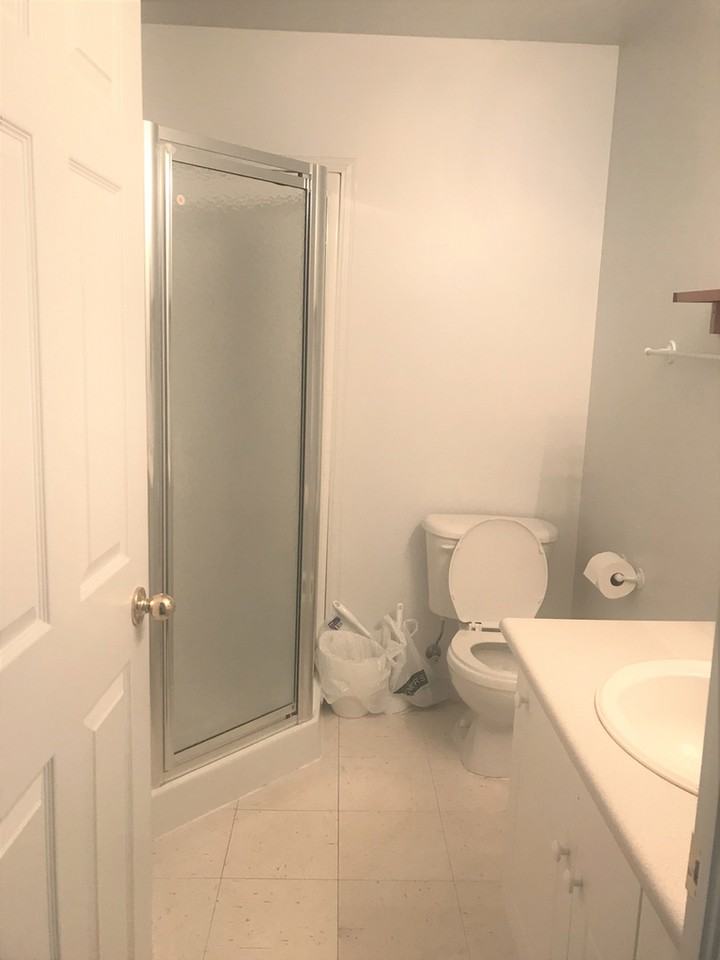 2 - 911 Richmond Street - Photo 3 of 4