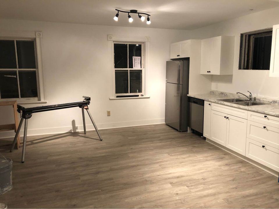 538 Elizabeth Street - Photo 3 of 12