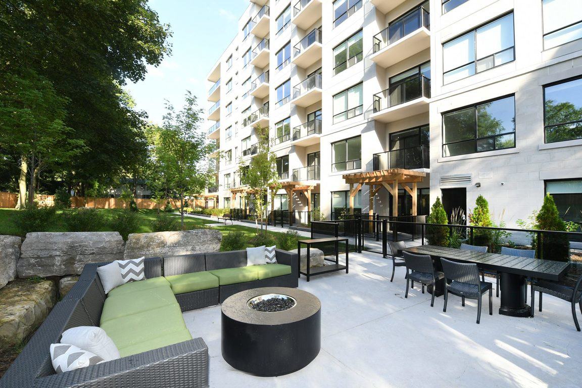 707-1200 Commissioners West - Photo 3 of 42