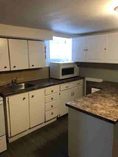 196 Broughdale Ave - Photo 2 of 8