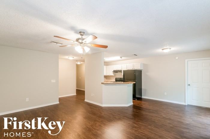 14916 Se 25th Pl - Photo 2 of 14