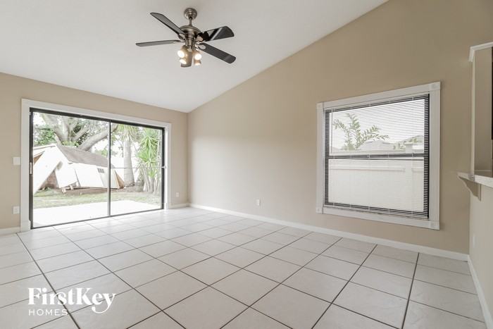 10055 Marguex Dr - Photo 3 of 15