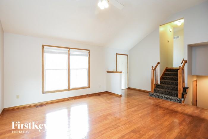 6201 N Mercier St - Photo 3 of 15