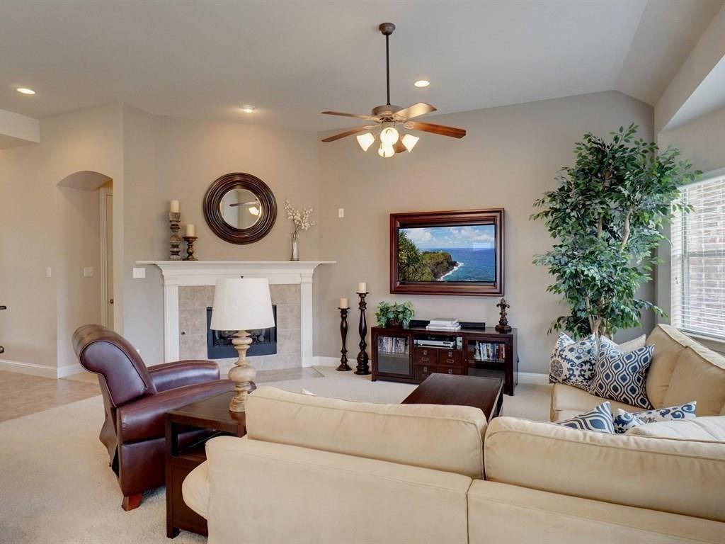 4653 Peabody Pl - Photo 3 of 28