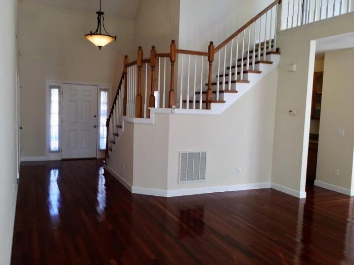 105 Bacot Ln - Photo 2 of 39