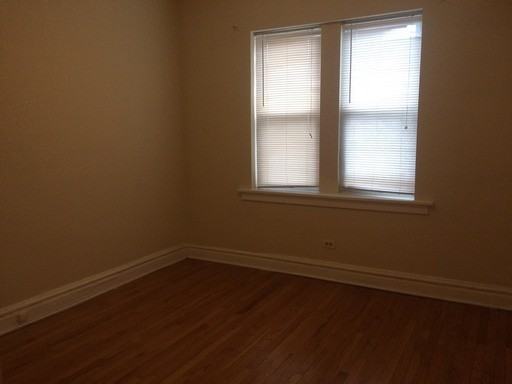 2100 N Albany Ave - Photo 3 of 5