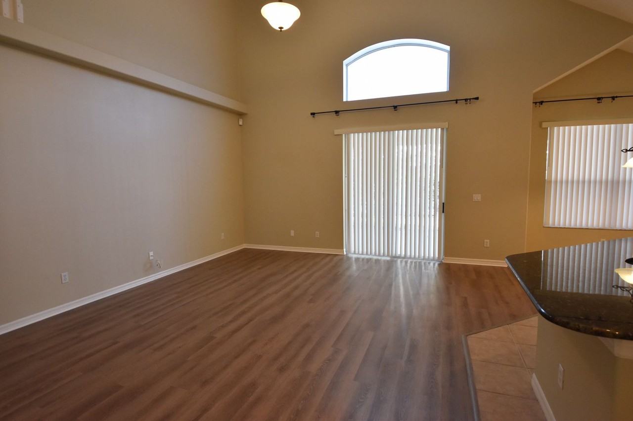 1466 Twin Leaf Ln - Photo 3 of 15