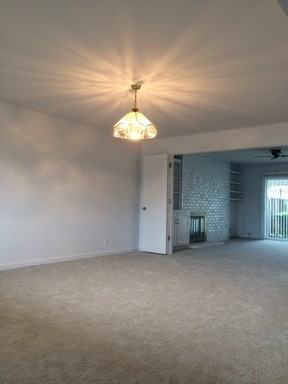 6559 Crown Blvd - Photo 3 of 8