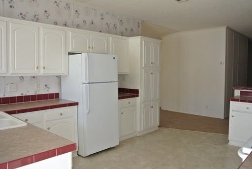 2489 Sunflower Ave - Photo 3 of 15