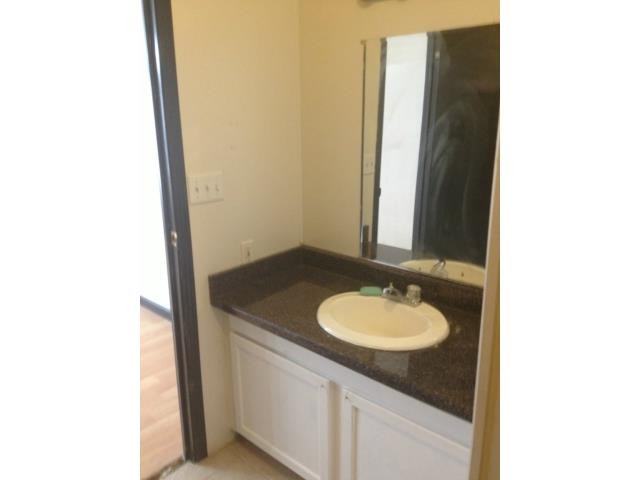 107 N Pinto Ct - Photo 2 of 7