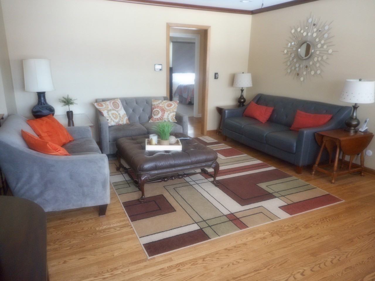 1405 Colonial Dr - Photo 3 of 12