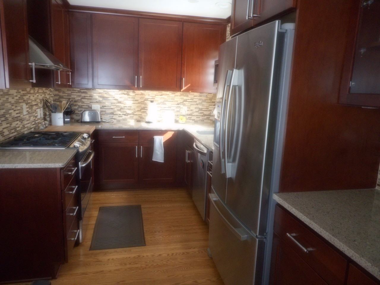 1405 Colonial Dr - Photo 4 of 12