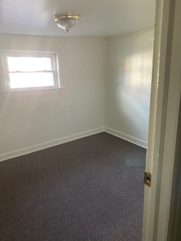 25 S Jefferson St - Photo 3 of 9