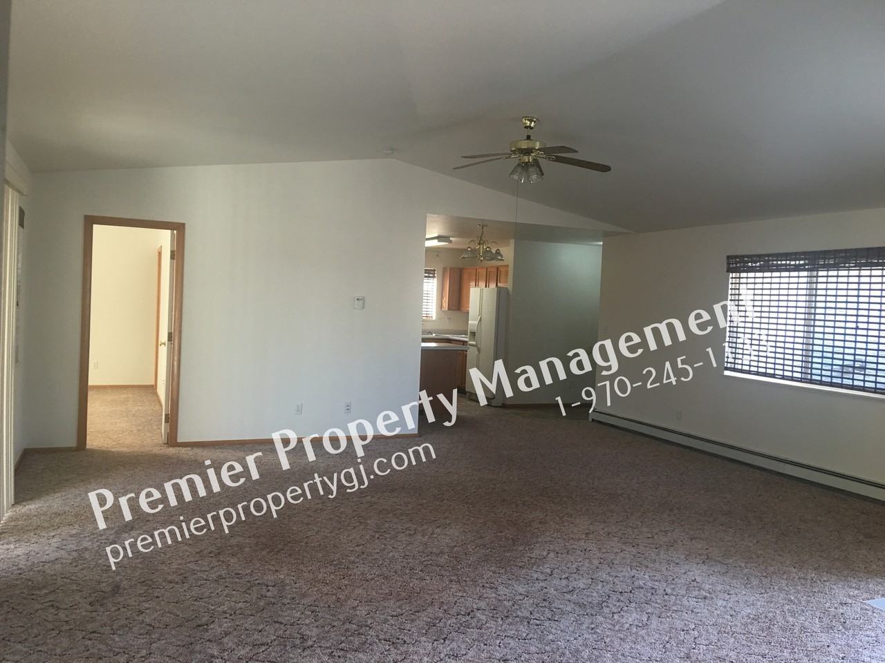 464 Pera St - Photo 4 of 13